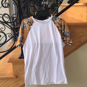 Boohooman Raglan Sleeve T-Shirt, SZ M, NWT